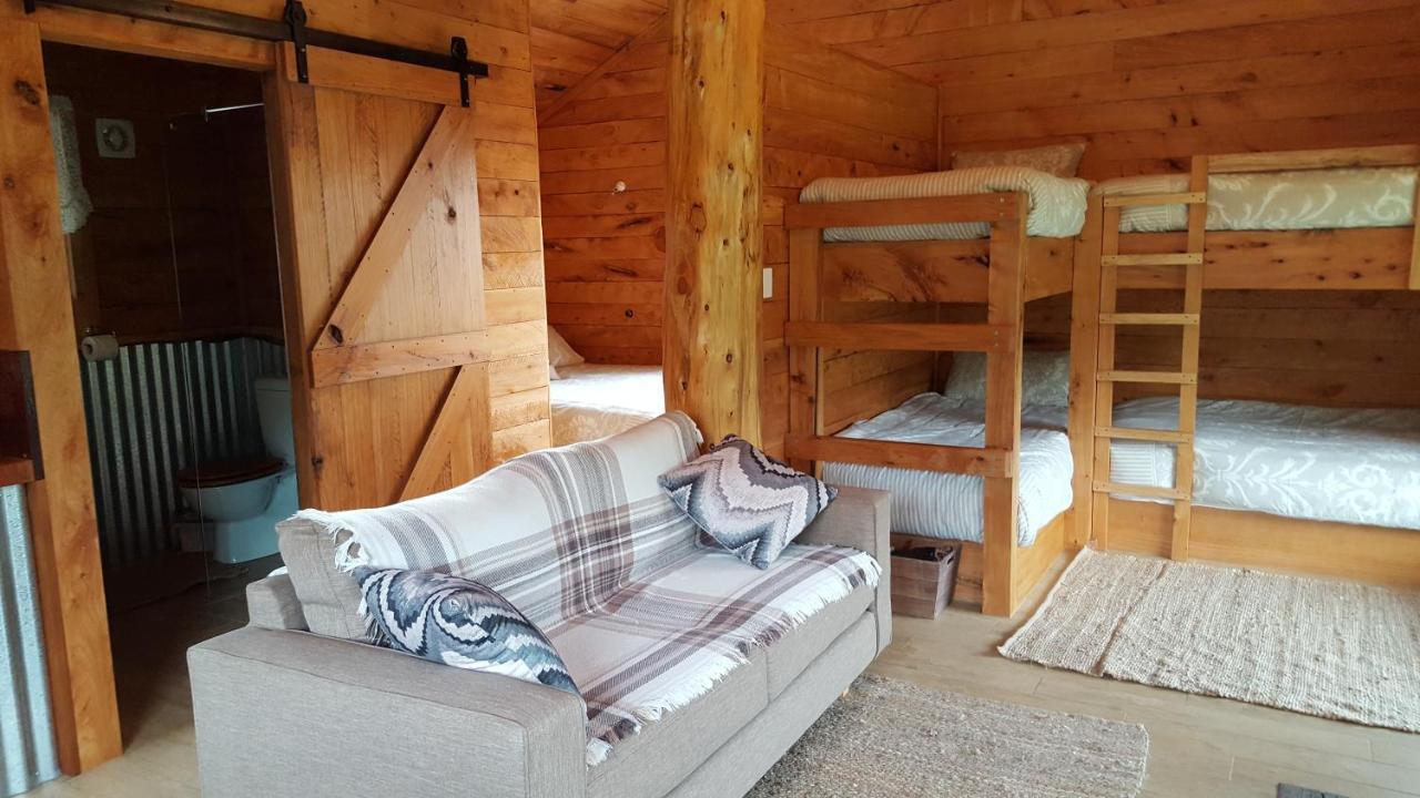 Rustic Hut Bush Retreat Bed and Breakfast Penguin Exteriör bild